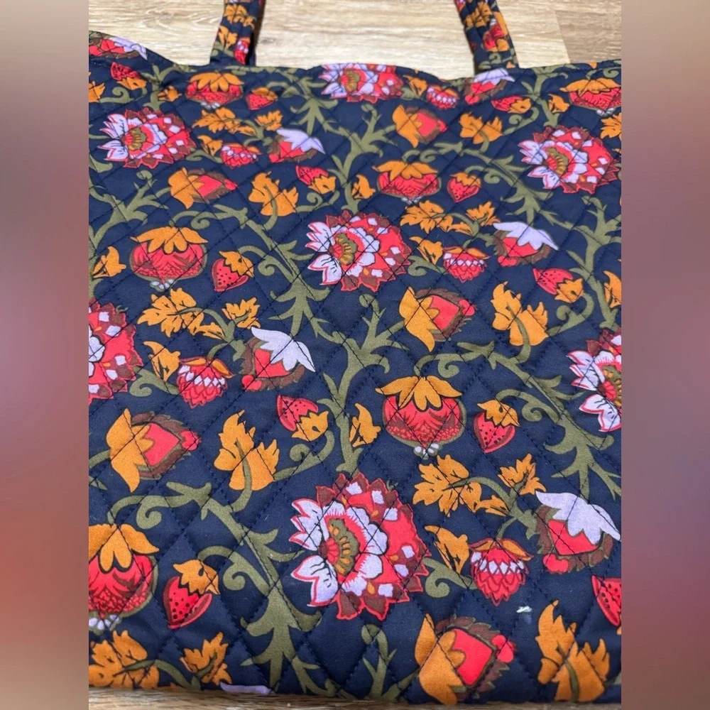 Vera Bradley —Marston Grand Tote Bag - Picture 8 of 9